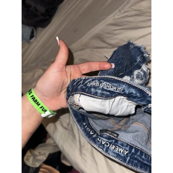 American Eagle Hi-Rise Shortie Shorts Women Size 6 Distressed - Picture 4 of 5